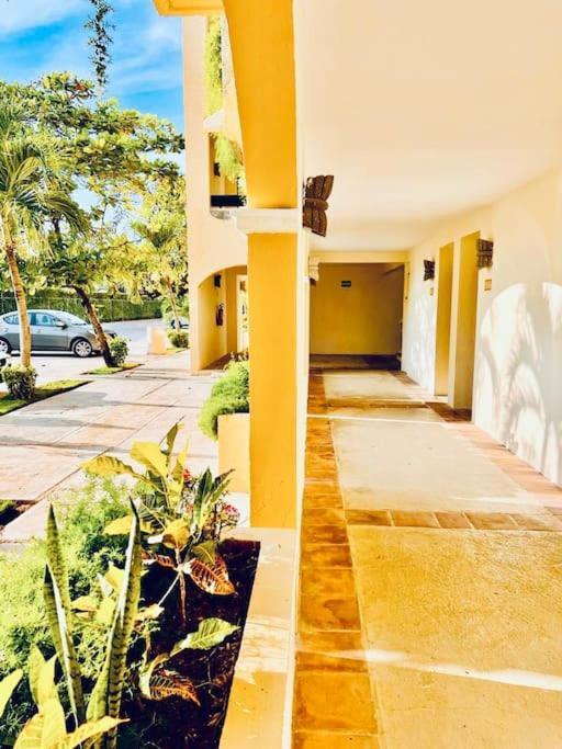 Punta Me Apartment Beach Front In The Hotel & Waterpark Cancún Exterior foto