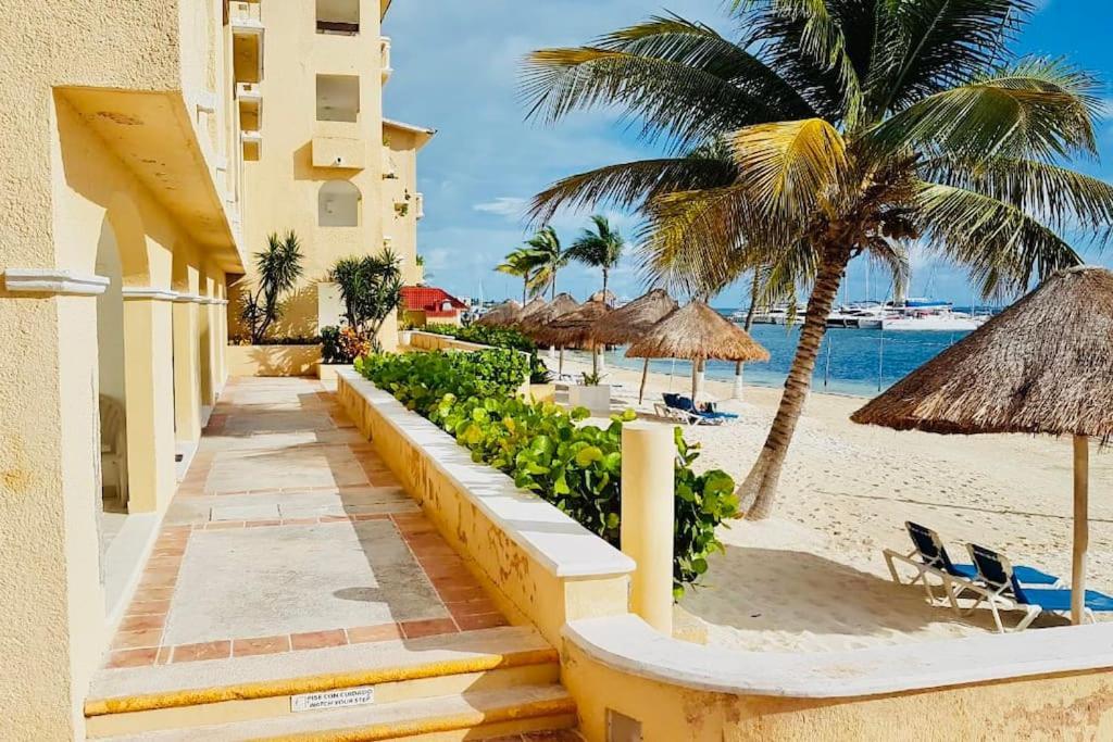 Punta Me Apartment Beach Front In The Hotel & Waterpark Cancún Exterior foto