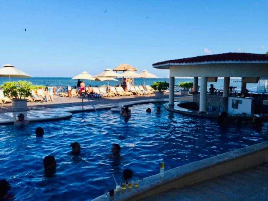 Punta Me Apartment Beach Front In The Hotel & Waterpark Cancún Exterior foto